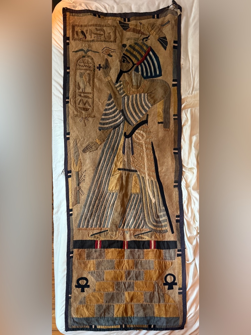 Beautiful rare 1920s Egyptian khayameya tapestry of pharaoh